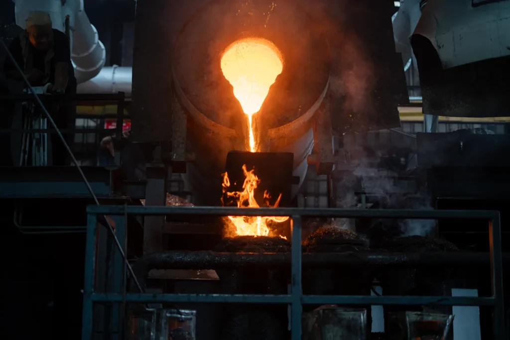 Molten copper pour